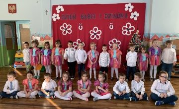 Dzień Babci i Dziadka w grupie 0A 