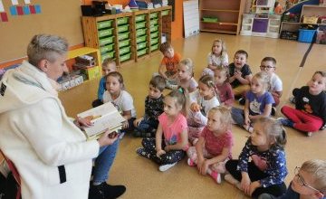 "Bajki poczytajki" - spotkanie czytelnicze