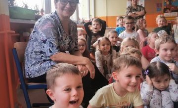  „O babci, krasnalu i kolorowych kulkach” - Teatr Skrzat

