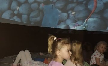 "Krecik poznaje świat" - mobilne molekularium