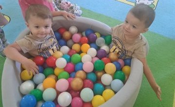 Zabawy sensoryczne w grupie 3-latków