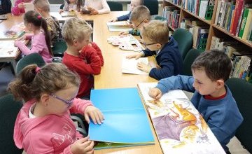 „Światowy Dzień Książki i Praw Autorskich” - zajęcia biblioteczne gr. 0A