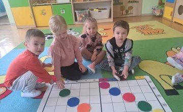 Kodowanie na dywanie  - grupa 3-latków