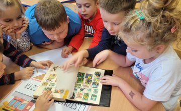 Dzień Znaczka Pocztowego - gr. 5-latków i 0B
