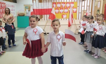 "Szkoła do hymnu" - uroczysta akademia z okazji Święta Niepodległości Polski