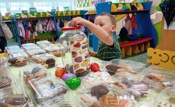 Kiermasz Ciast Wielkanocnych - uzbieraliśmy 885,75 zł.