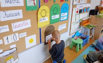 ,,Nie wyrzucaj do śmieci wszystkiego co leci - recykling na co dzień” - grupa 0A