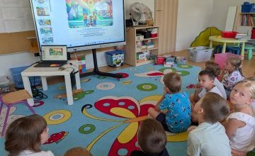 Bezpieczna przygoda - akcja edukacyjna Dzieci uczą rodziców