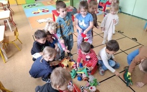 Międzynarodowy Dzień Postaci z Bajek - gr. 3 i 4-latków (6)