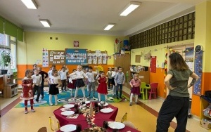 Zumba w naszym przedszkolu w ramach realizacji programu „Sport dla Wszystkich”  (5)