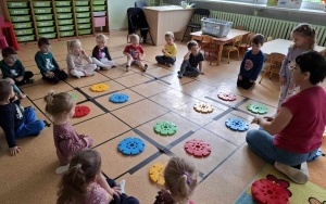 Podsumowanie Ogólnopolskiego Programu "Kodowanie na dywanie" - gr. 4-latków (11)