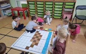 Podsumowanie Ogólnopolskiego Programu "Kodowanie na dywanie" - gr. 4-latków (13)