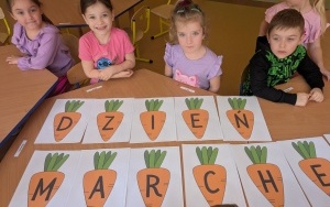 Pieczemy ciasto z okazji Dnia Marchewki - gr. 0B (2)