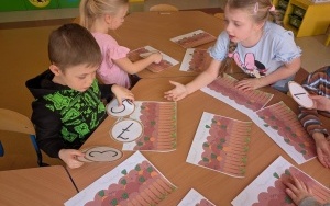 Pieczemy ciasto z okazji Dnia Marchewki - gr. 0B (1)