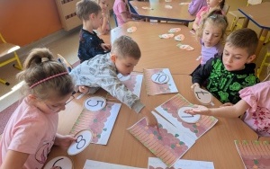 Pieczemy ciasto z okazji Dnia Marchewki - gr. 0B (1)