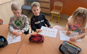 Pieczemy ciasto z okazji Dnia Marchewki - gr. 0B (5)