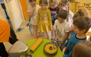 Pieczemy ciasto z okazji Dnia Marchewki - gr. 0B (2)