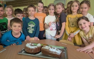 Pieczemy ciasto z okazji Dnia Marchewki - gr. 0B (3)