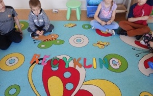 ,,Nie wyrzucaj do śmieci wszystkiego co leci - recykling na co dzień” - grupa 0A (2)