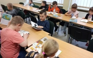 Międzynarodowy Dzień Psa Ratowniczego - zajęcia biblioteczne gr. 0A (4)