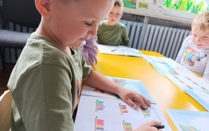 Dzień Bibliotekarza i Bibliotek - gr. 0B i 5-latki (4)