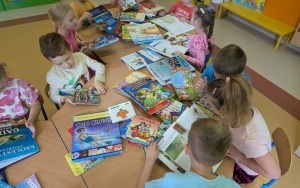 Dzień Bibliotekarza i Bibliotek - gr. 0B i 5-latki (13)