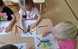 "Wiosenna łąka" - kodowanie w grupie 4-latków (2)