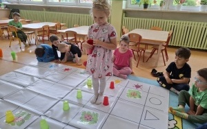 "Wiosenna łąka" - kodowanie w grupie 4-latków (10)
