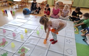 "Wiosenna łąka" - kodowanie w grupie 4-latków (10)
