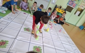 "Wiosenna łąka" - kodowanie w grupie 4-latków (11)