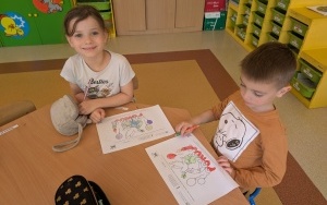 "Pokój to skarb" - akcja edukacyjna "Dzieci uczą rodziców" gr. 0B (4)
