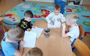 Hejt czyli siła słów - grupa 0A (4)