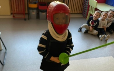 Podsumowanie zajęć szermierki w ramach projektu "Od przedszkolaka do olimpijczyka" (10)