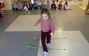 Podsumowanie zajęć szermierki w ramach projektu "Od przedszkolaka do olimpijczyka" (8)