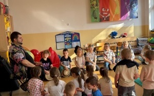 „Afrykańska szczypta muzyki” - warsztaty bębniarskie (6)