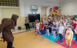"Dzwonnik z Notre Dame" - Teatr Blaszany Bębenek (7)
