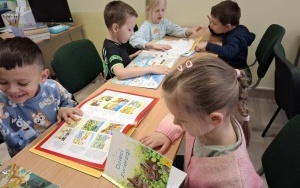 Zajęcia biblioteczne - gr. 0B (10)