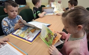 Zajęcia biblioteczne - gr. 0B (12)