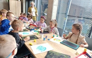 Wycieczka do Mediateki i Cechowni - gr. 0A (4)