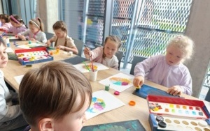 Wycieczka do Mediateki i Cechowni - gr. 0A (5)