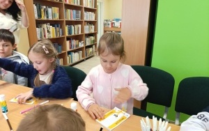 Zajęcia biblioteczne - gr. 0A (9)