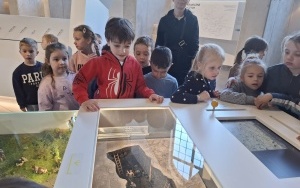 Wycieczka do Cechowni Muzeum Saturn - gr. 0B (8)