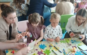 Warsztaty z okazji Dnia Mamy - gr. 4, 5-latków (1)
