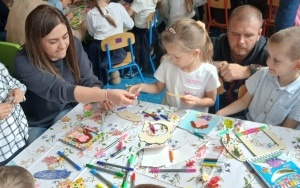 Warsztaty z okazji Dnia Mamy - gr. 4, 5-latków (4)