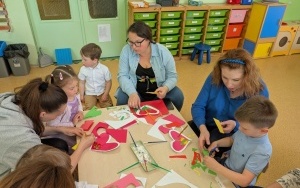 Warsztaty z okazji Dnia Mamy - gr. 3, 4-latków (1)