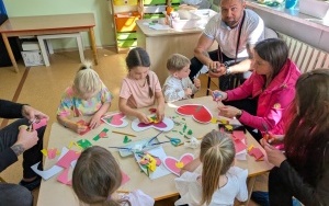 Warsztaty z okazji Dnia Mamy - gr. 3, 4-latków (2)