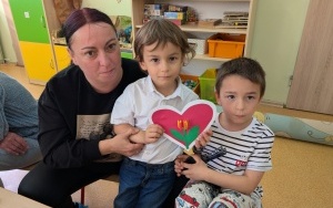 Warsztaty z okazji Dnia Mamy - gr. 3, 4-latków (4)