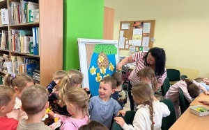 Zajęcia biblioteczne - gr. 4, 5-latków (4)