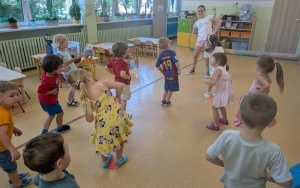 Zajęcia pokazowe Szkoły Tańca Akcent (9)