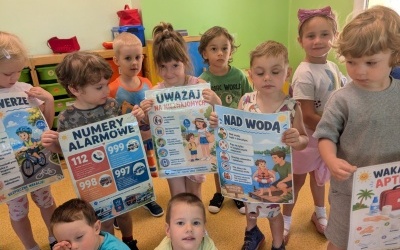 „Uczymy się bezpieczeństwa - zajęcia w ramach akcji „Bezpieczne wakacje” i „Bezpieczna woda" (14)